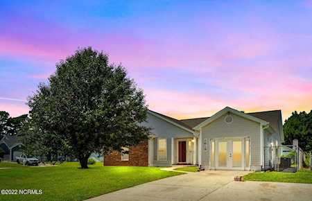 2619 Idlebrook Circle Midway Park, NC 28544