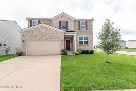 5049 Tealwood Dr Shelbyville, KY 40065