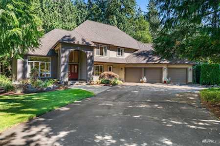 9726 216th Ave NE Redmond, WA 98053