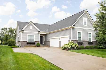 11574 Weeping Willow Dr Zionsville, IN 46077