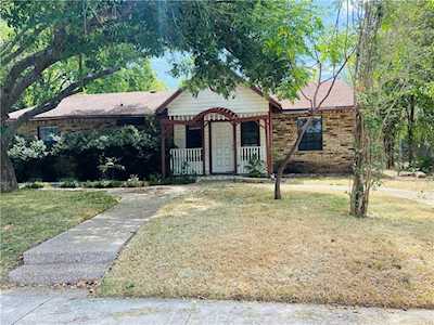 1128 Field ST San Marcos, TX 78666