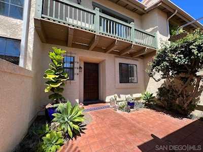 6805 Maple Leaf Carlsbad, CA 92011