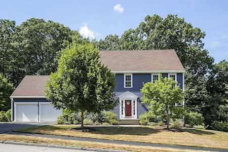 7 Seton Drive Shrewsbury, MA 01545