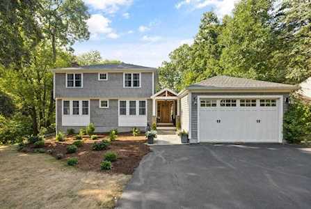 9 Red Coat Lane Burlington, MA 01803