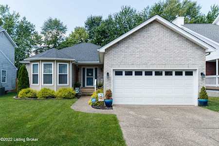 7010 Ridge Farm Ct Louisville, KY 40291