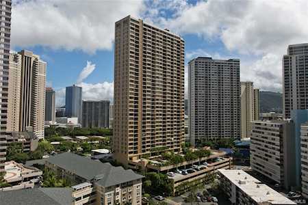 411 Hobron Lane #2001 Honolulu, HI 96815
