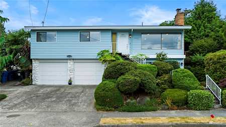 9923 Waters Ave S Seattle, WA 98118