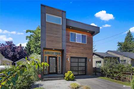8727 12th Ave NW Seattle, WA 98117