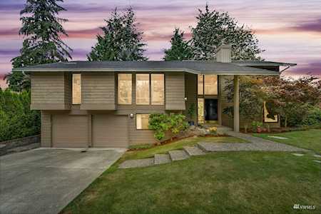 2514 181st Ave NE Redmond, WA 98052