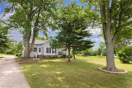 699 Lear Avon Lake, OH 44012
