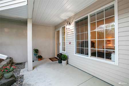 1916 S 368th Place #202 Federal Way, WA 98003