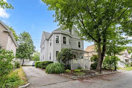 17-19 Lowell Street Pl Arlington, MA 02474
