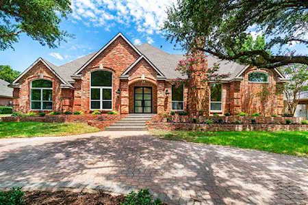 15 Rolling Hills Circle Denton, TX 76205