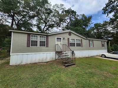 4359 Strong Pine Ct Tallahassee, FL 32305