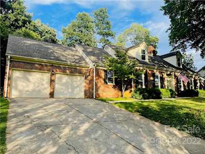 221 Linville Dr Matthews, NC 28105