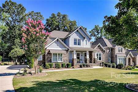 2233 Tatton Hall Rd Fort Mill, SC 29715