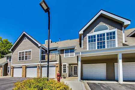 6010 Chasewood Parkway #2 Minnetonka, MN 55343