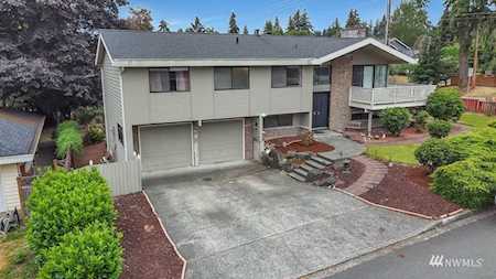 17303 NE 19th Place Bellevue, WA 98008
