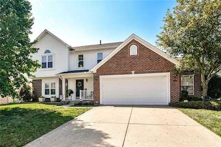 1489 Willshire Dr Greenwood, IN 46143