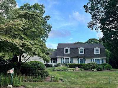 275 Stone Ridge Dr East Greenwich, RI 02818