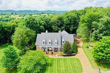 1669 Allendale Dr Nolensville, TN 37135