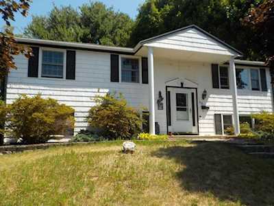 46 Puddingstone Bellingham, MA 02019