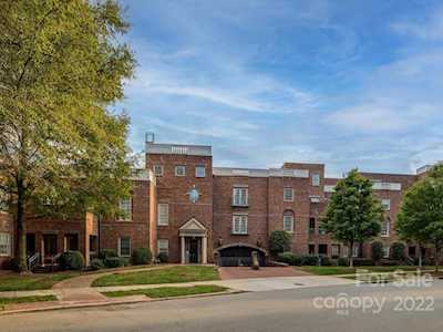 481 Fenton Place Charlotte, NC 28207