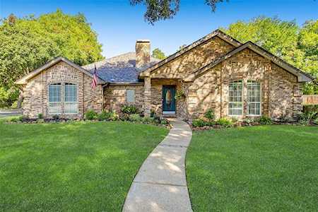 4417 Winding Creek Court Arlington, TX 76016