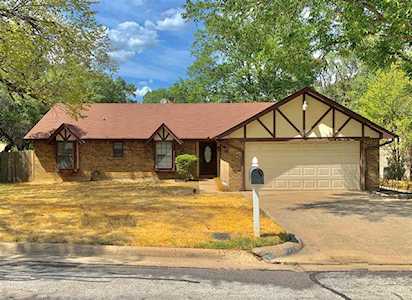 4711 Elkwood Lane Arlington, TX 76016
