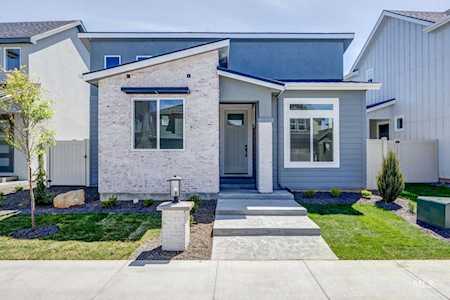 1747 E Knobcone Drive Meridian, ID 83642