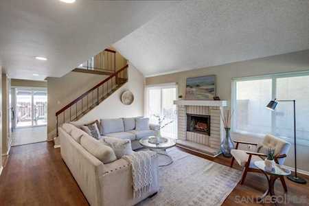 10759 Escobar Dr San Diego, CA 92124