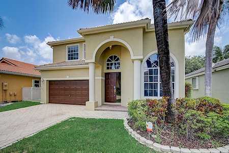 11641 NW 13th Manor Coral Springs, FL 33071