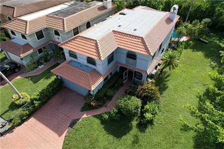 9048 Villa Portofino Cir Boca Raton, FL 33496