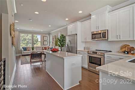 3116 Loso Terrace Charlotte, NC 28217