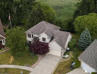 14106 Calf Island Ct Gibraltar, MI 48173
