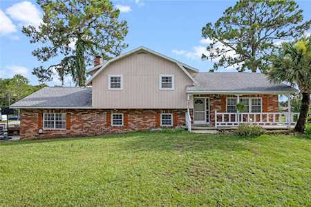 11200 Shellcracker Dr Tavares, FL 32778