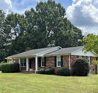 403 Somerset Dr Kings Mountain, NC 28086