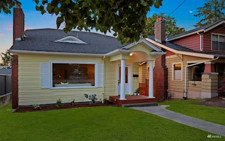 7515 Roosevelt Way NE Seattle, WA 98115
