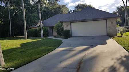 30 Queen Ann Court Ormond Beach, FL 32174