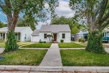 5720 Pershing Avenue Fort Worth, TX 76107