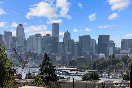 3671 Interlake Ave N Seattle, WA 98103