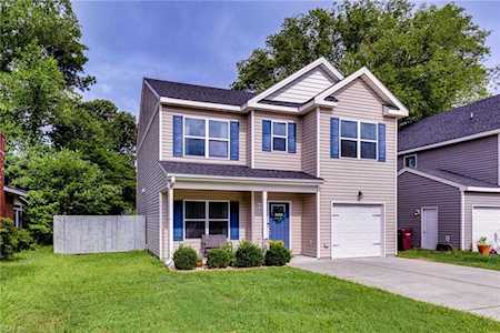 1323 Lilac Ave Chesapeake, VA 23325
