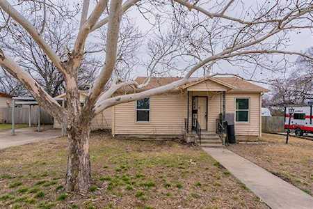 4208 Joy Lee Street Haltom City, TX 76117