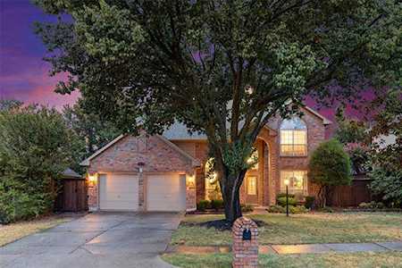 2404 Columbia Drive Flower Mound, TX 75022