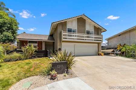 1201 La Sombra Ct El Cajon, CA 92020