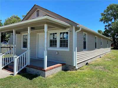 1618 Atlantic Ave Chesapeake, VA 23324