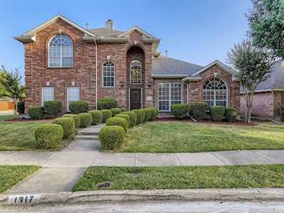 1317 Canterbury Allen, TX 75013