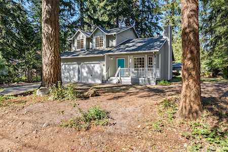 13715 Easy St NW Gig Harbor, WA 98329