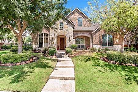 864 Willow Winds Street Allen, TX 75013