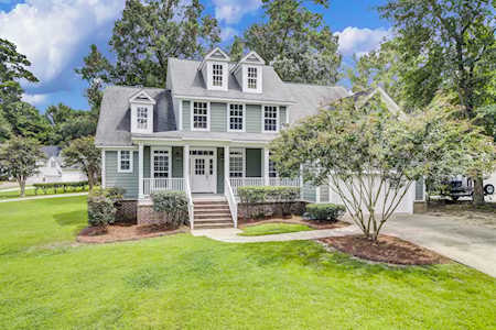 1004 Maidstone Dr Summerville, SC 29483